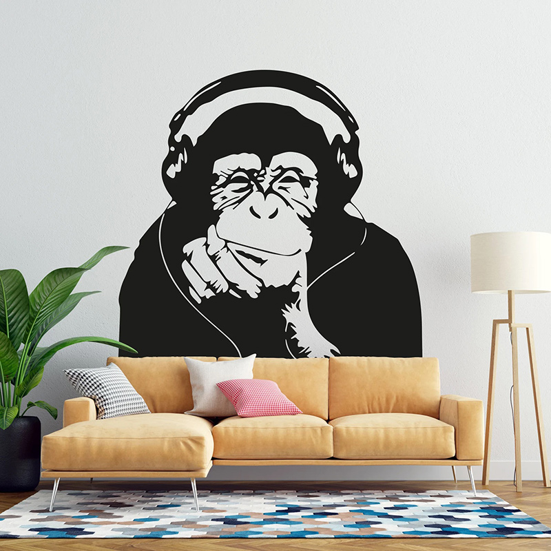 Home Cinema Wall - Banksy Thinking Monkey Vinyl Muurtattoo Hoofdtelefoon